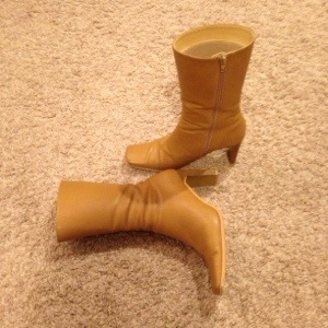 My cute new-to-me beige boots